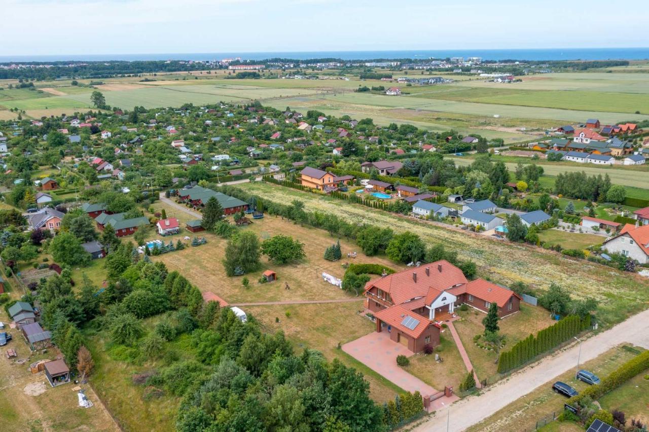 Domki Nad Morzem U Sevilli Darlowo Darlowko Buitenkant foto